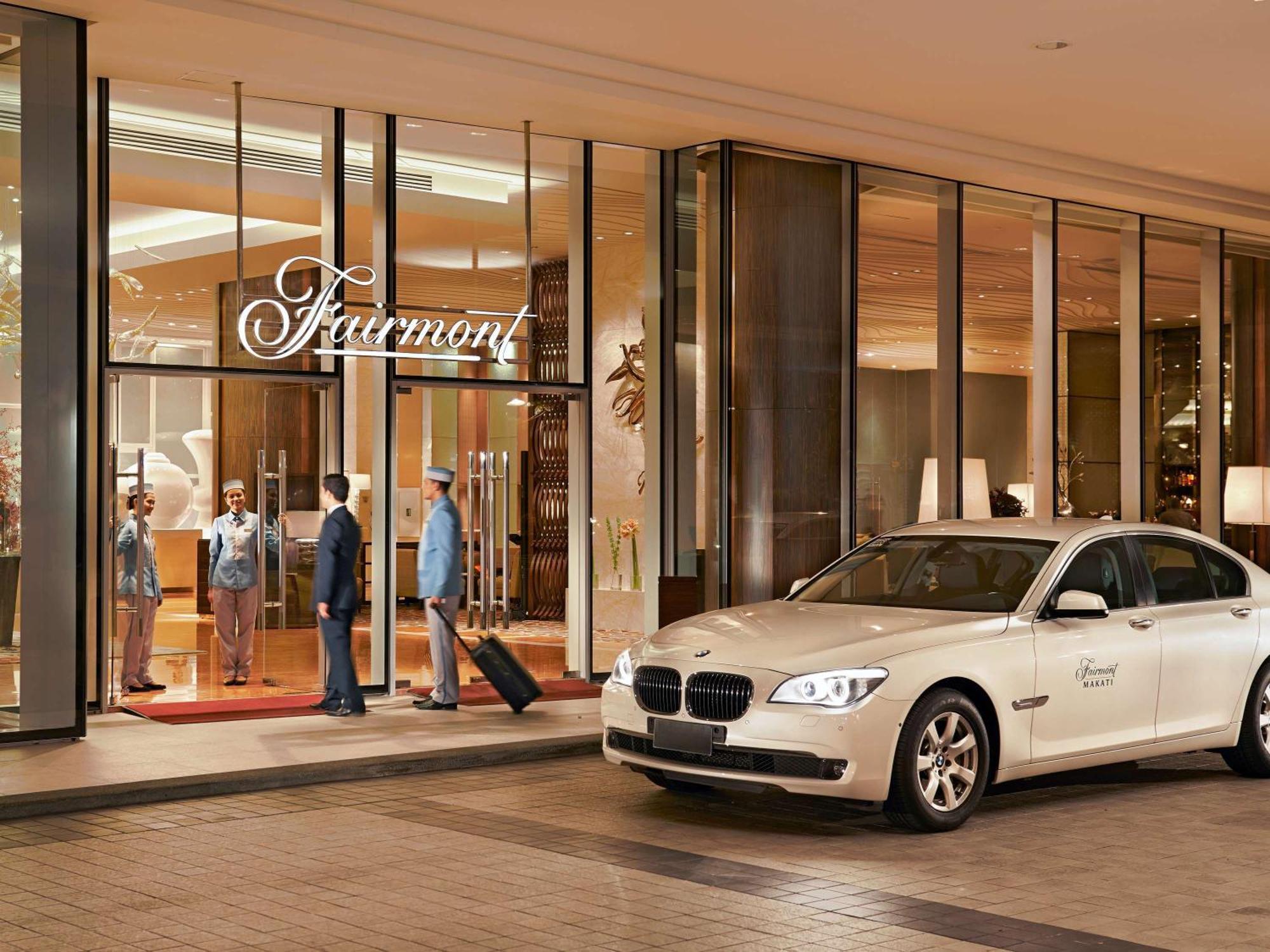 Hotel Fairmont Makati Makati City Exterior foto Entrance of Fairmont Jakarta