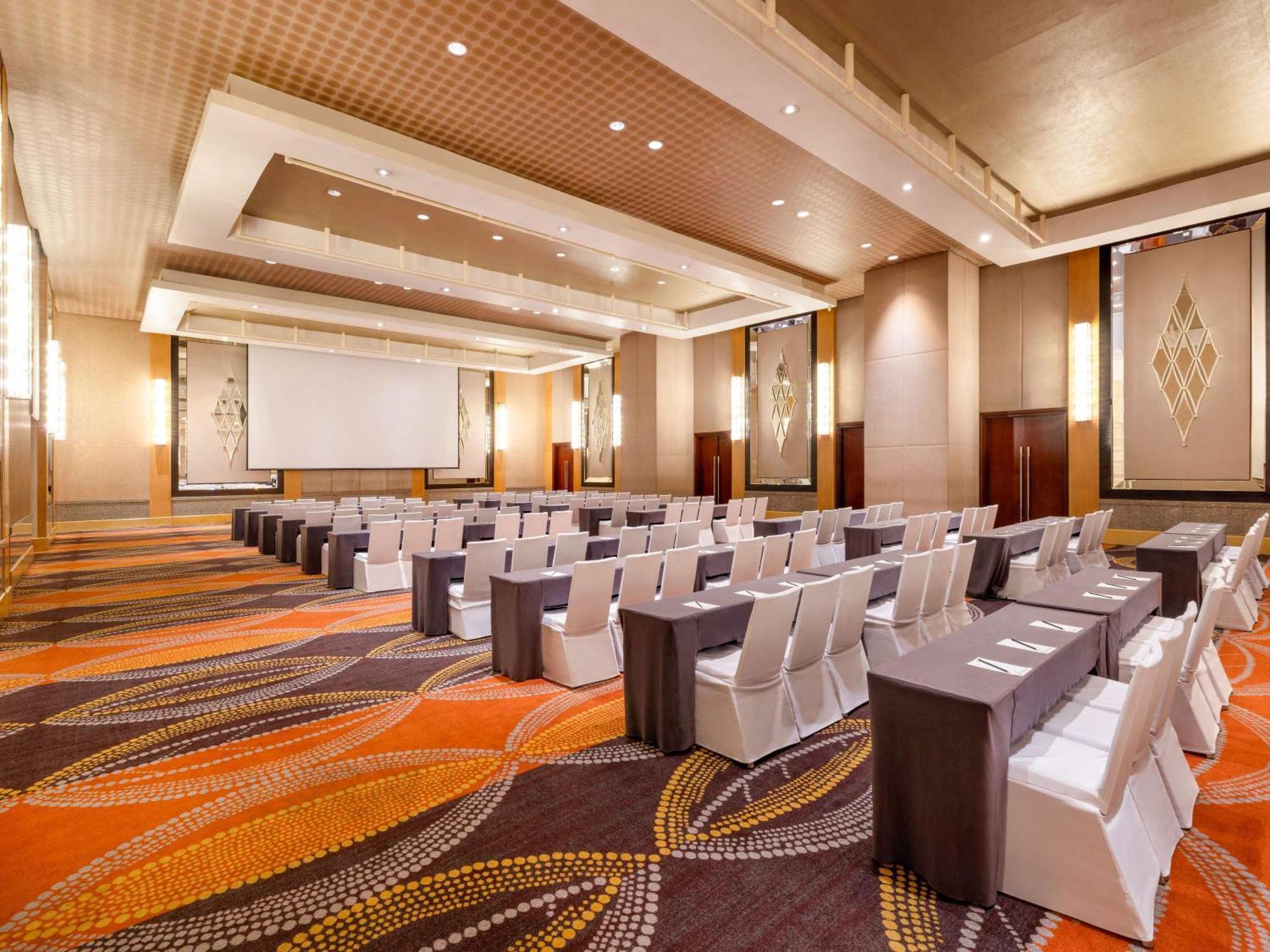 Hotel Fairmont Makati Makati City Exterior foto The ballroom